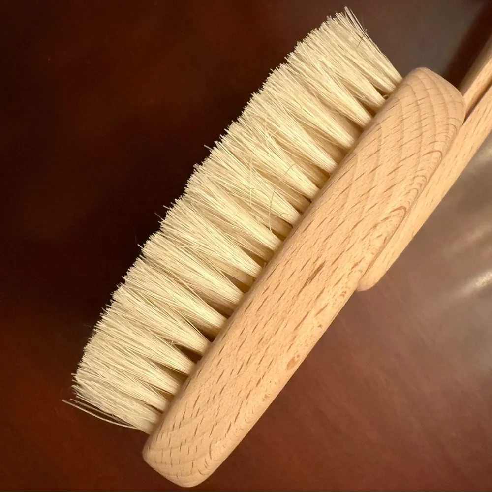 Wooden Bath Brush with Natural Bristles